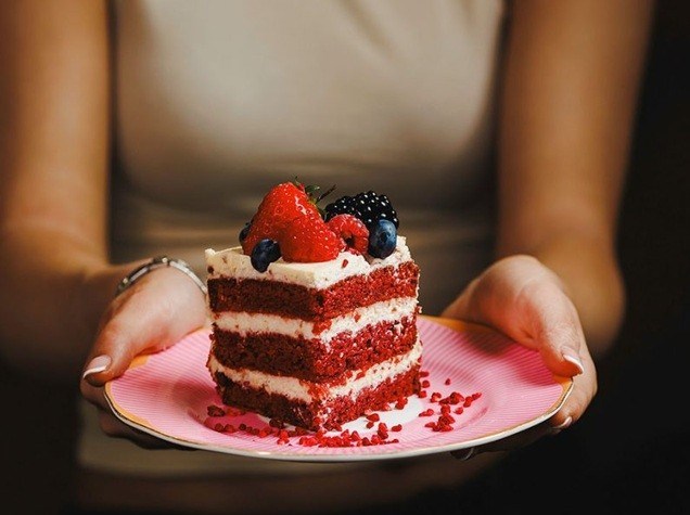 Cafe 90 Delice Red Velvet Cake