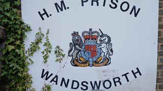 4 Battersea Park to Wandsworth Common walk, Le Gothique Pub lunch & Wandswo