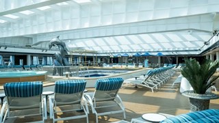 Ambassador renaissance lido pool