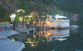 nemos bar and restaurant