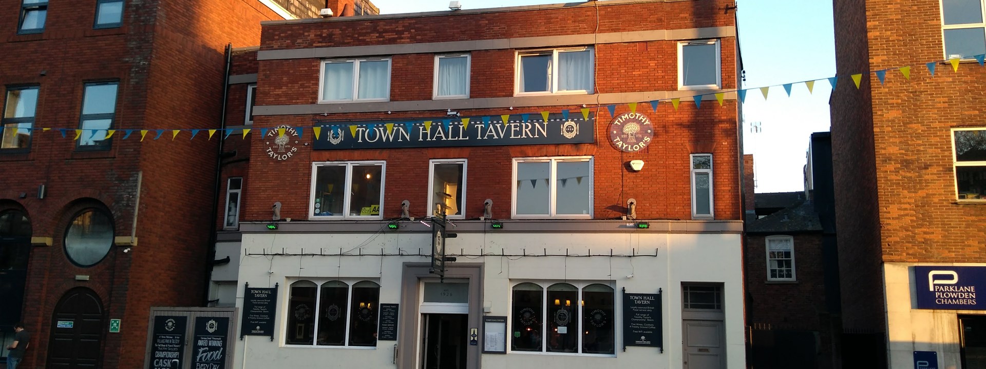 Leeds Town Hall Tavern