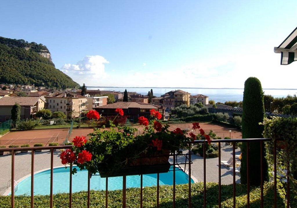 Lake Gardahotel garden view from balcony