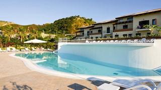 SentidoMicheliziaTropeaResort pool