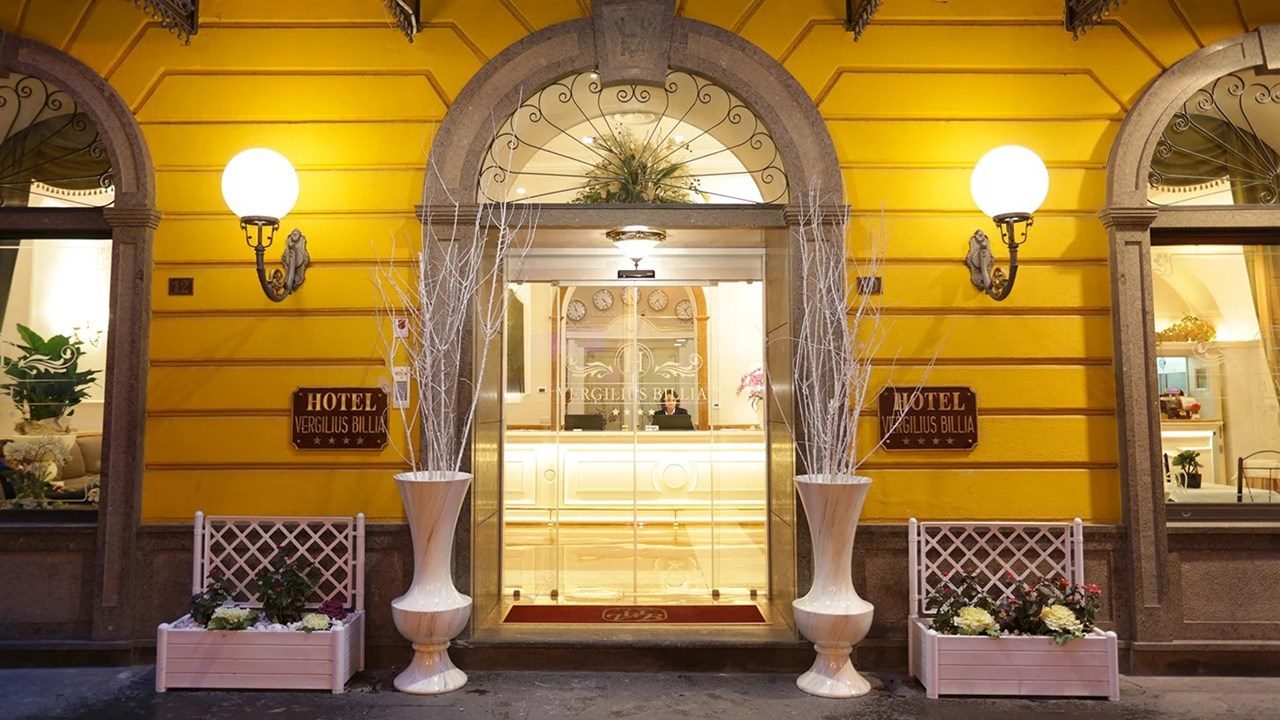hotel Vergilius BilliaNaples exterior