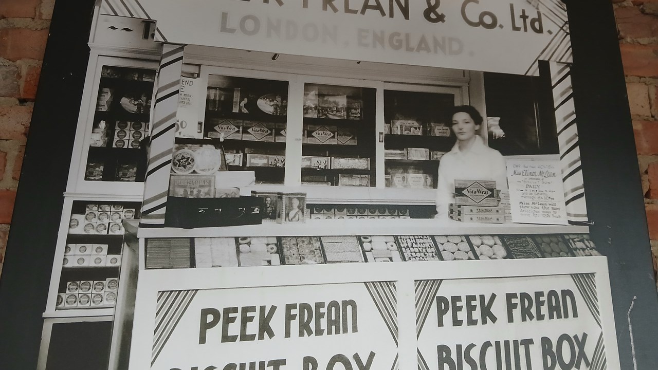 Saturday 17.1.26, 8 mile, London Bridge to Canada Water walk & Peek Freans Biscuits Museum visit. 3
