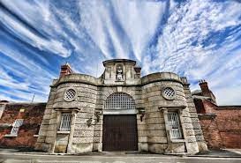 Guided Prison Tour at Shrewsbury Prison with Optional Lunch