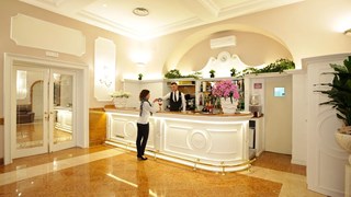 hotel Vergilius BilliaNaples bar