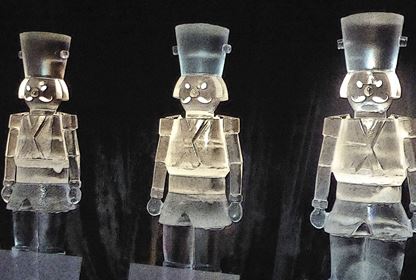 toy soldier ice sculptures