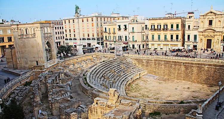 pugliasolentolecceanfiteatro1