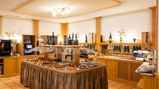 Sport Hotel Vittoria passo tonale food