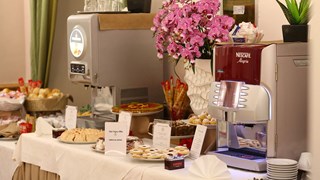 hotel Vergilius BilliaNaples breakfast