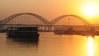 Ganges cruise RV Kalaw Pandaw1