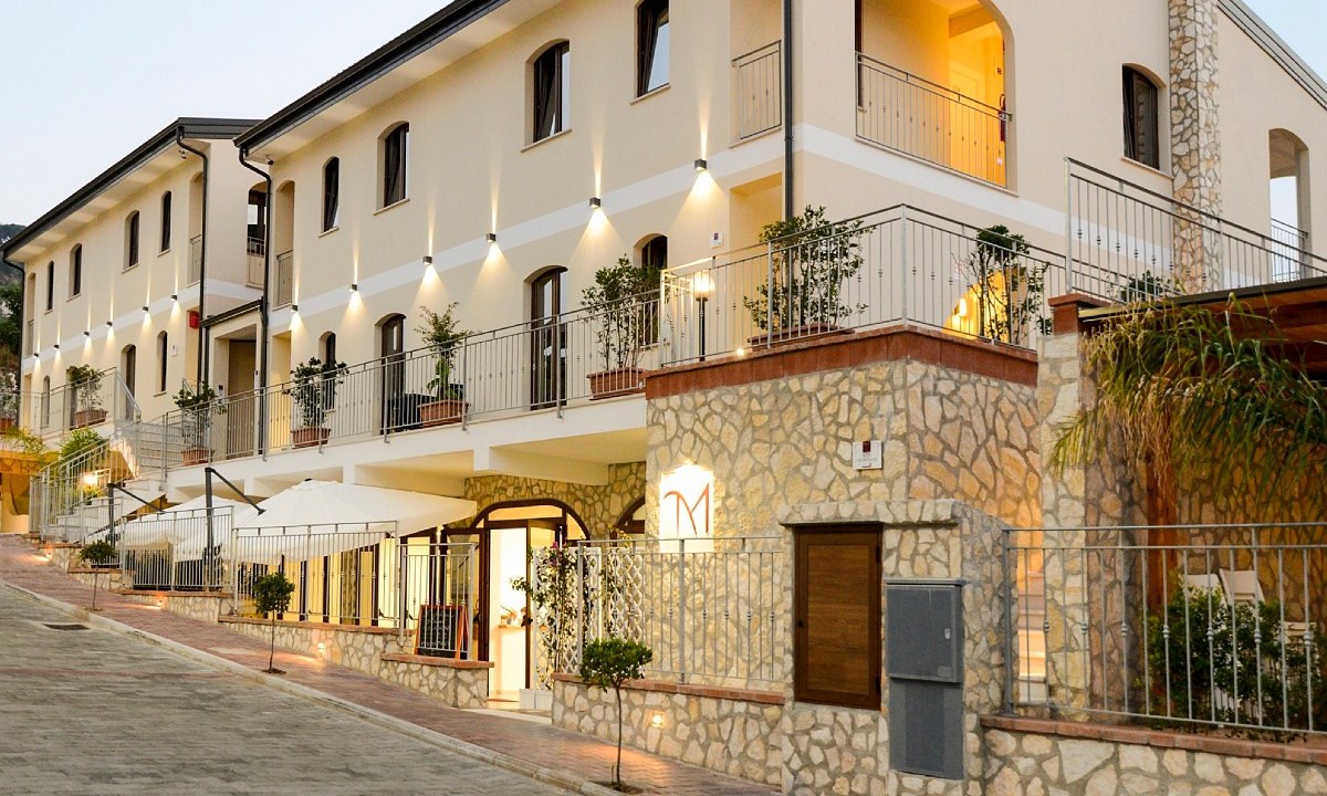 SentidoMicheliziaTropeaResort external