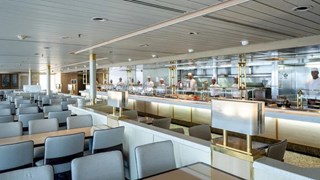 Ambassador renaissance bellevue restaurant