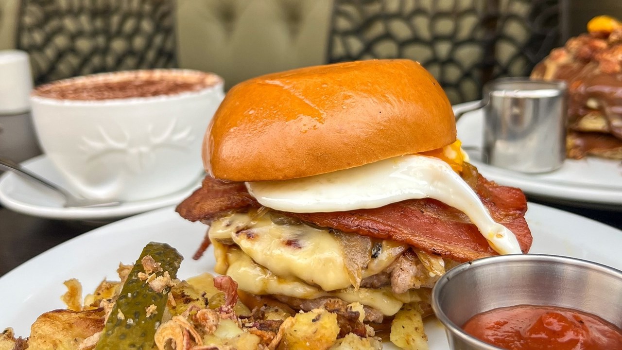 Moose The Ultimate Breakfast Burger