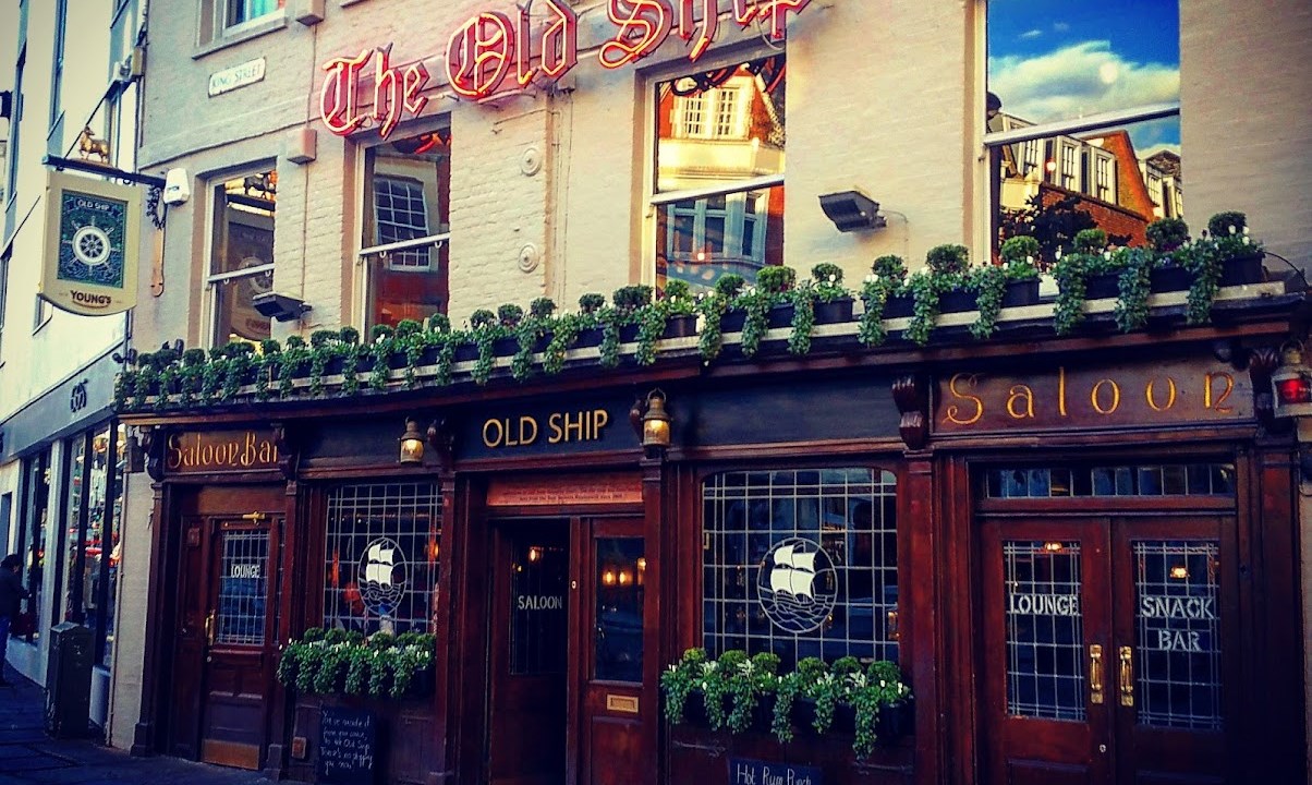 The Old Ship Richmond Exterior