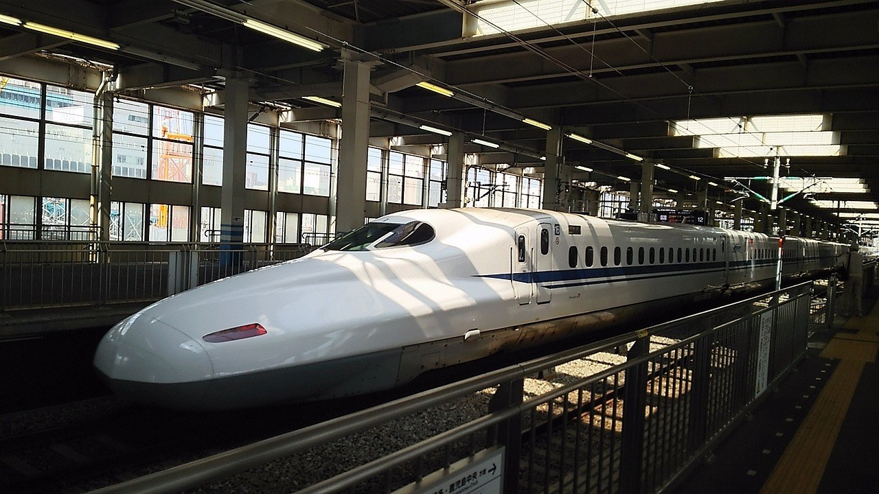 Japanbullettrain19184801280
