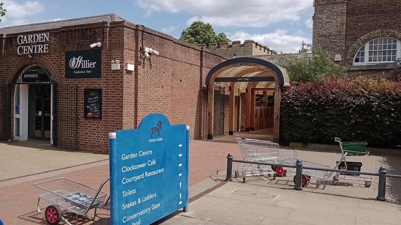 2SECTIONS 7 (RICHMOND TO OSTERLEY LOCK 5 MILES) AND 8 (OSTERLEY LOCK TO GREENFORD 5 MILES).
