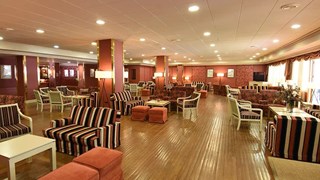 val dAran hotel lounge