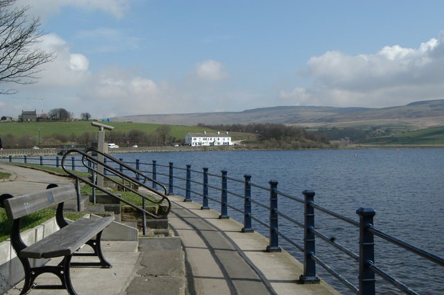 Hollingworth Lake