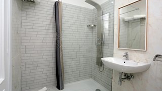 hotel Vergilius BilliaNaples bathroom