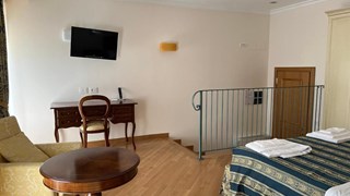 DomusstellamarisNY Italy 25nobile double with steps