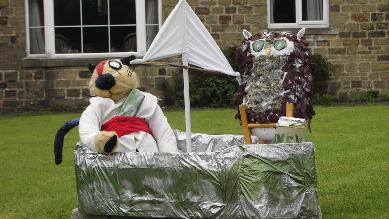 Kettlewell Scarecrows - The Owl and The Pussycat