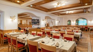 Sport Hotel Vittoria passo tonale dinning