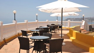 Hotel Salobrena suites outside terrace