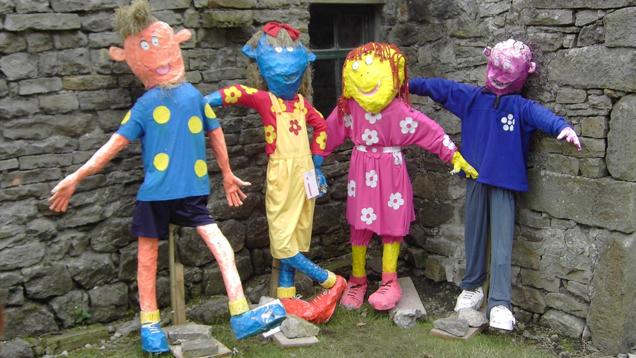 Kettlewell Scarecrows - The Tweenies