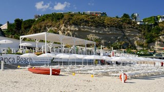 SentidoMicheliziaTropeaResortLobbyBar beach resort 1