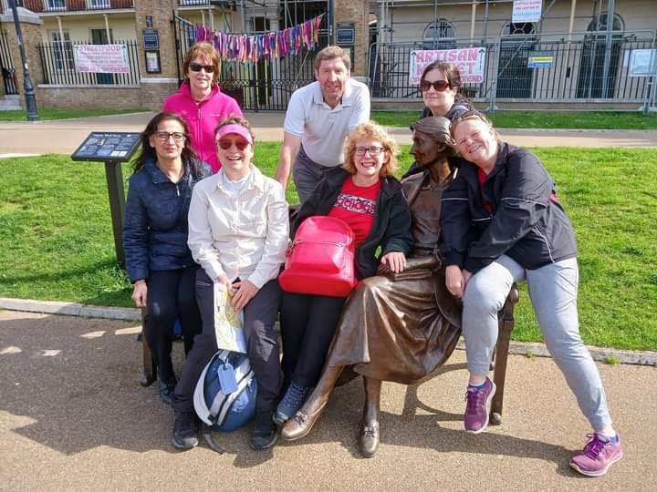 Linda Richmond to Hampton Court Palace Gardens 6