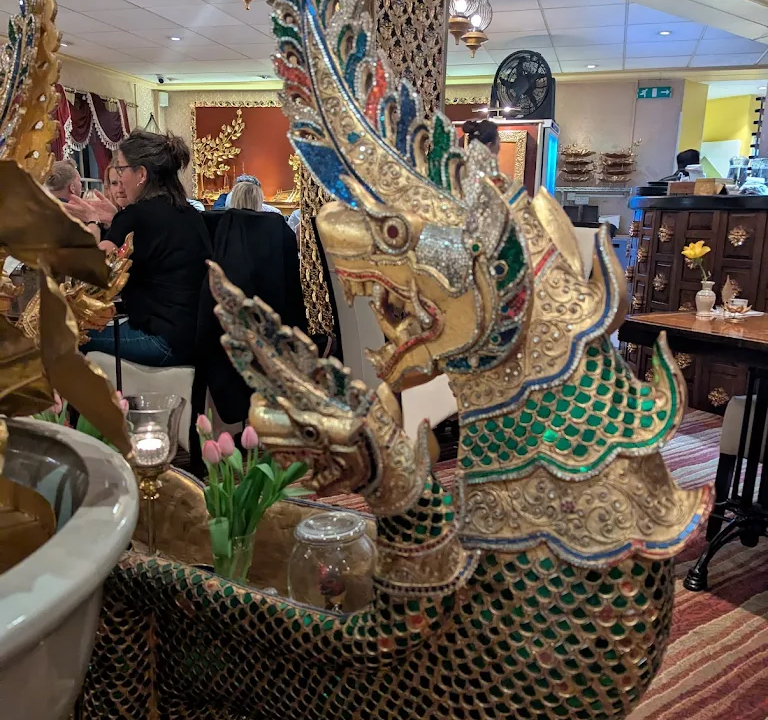 Thai Balcony2