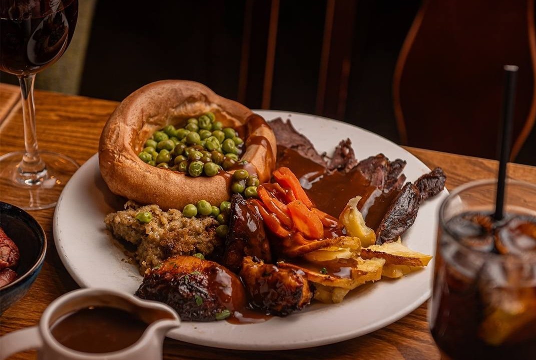 Toby Carvery Roast Dinner