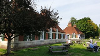 magnacartatearooms