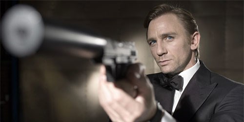 DANIEL CRAIG JAMES BOND
