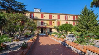 Hotel delle Palme, Corto Sant’Agusta walk sorrento4